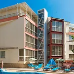 Iris 3* Sveti Vlas