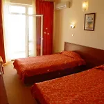 Hotel Iris