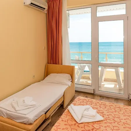 Hotel Iris