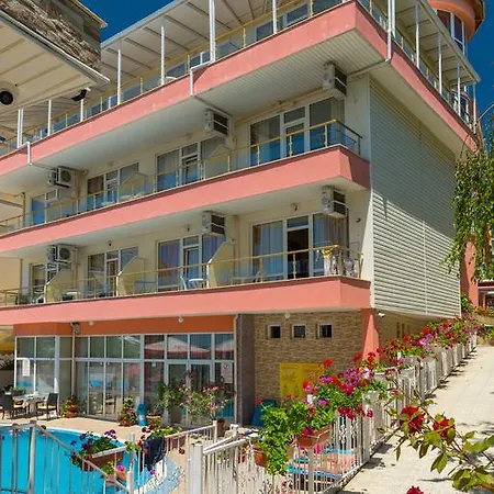 Hotel Iris 3*