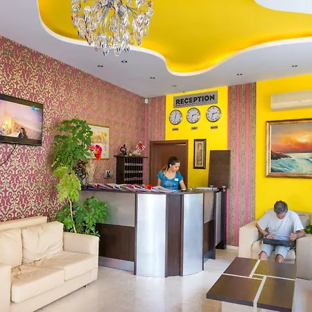 Iris Hotel